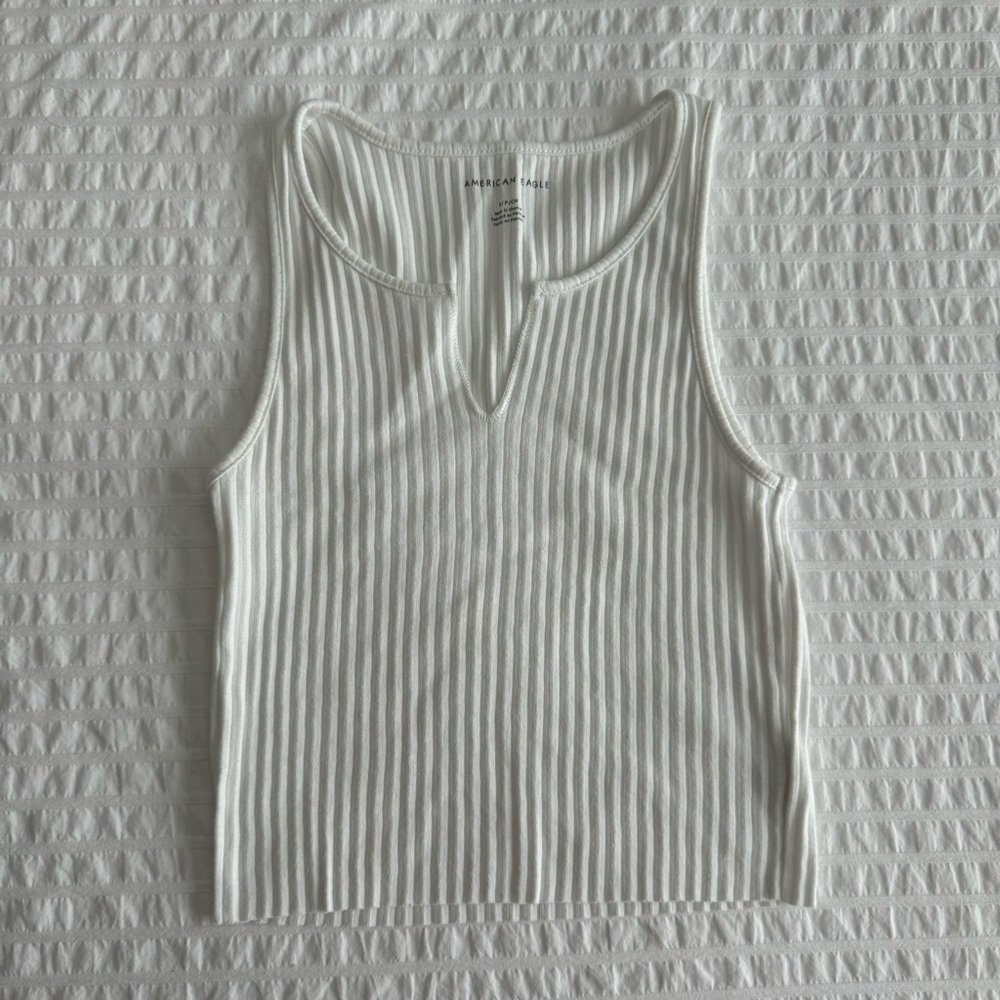 American Eagle Ribbed White Crop Top